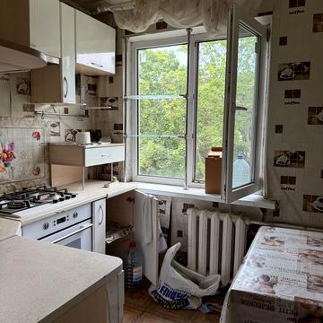 Радісна вул., 15