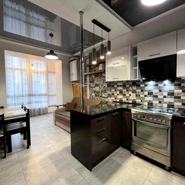 Продається укомплектована 1к квартира з ремонтом/ЦЕНТР/обжита секція