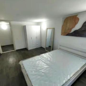 Райдужна вул., 1