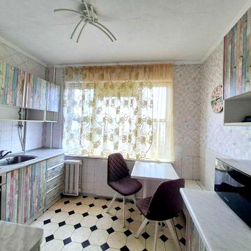 метро Дарница.ул.Малишко 9.Газ. Охайна квартира.