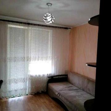 продам 1 к гостинку біля метро