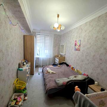 2 комнатная сталинка 96 квартал по. Гагарина (Университетский), 15