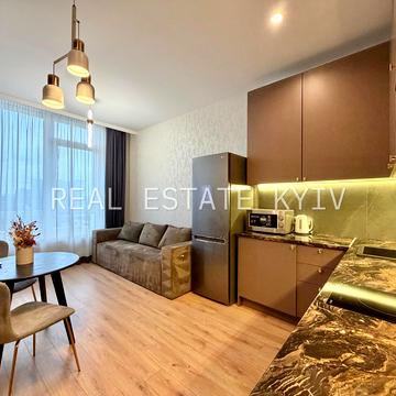 Жилянська вул., 68