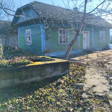 Продам стареньку хатину (участок під забудову))