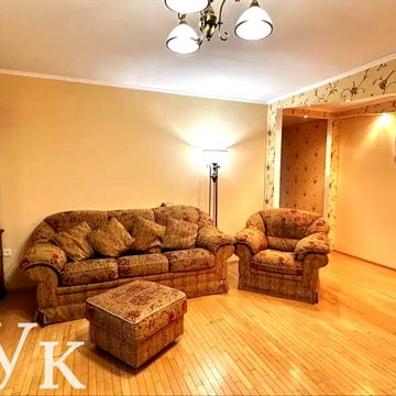 Конякіна вул., 25