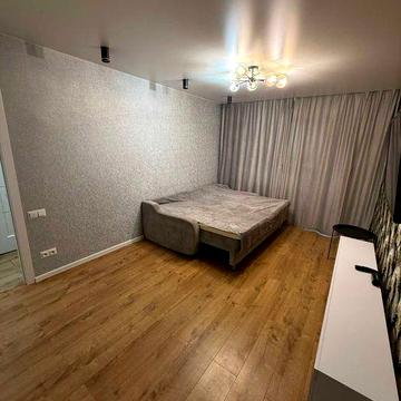 41587  Пропроную хорошу квартиру, в розкішній локації!