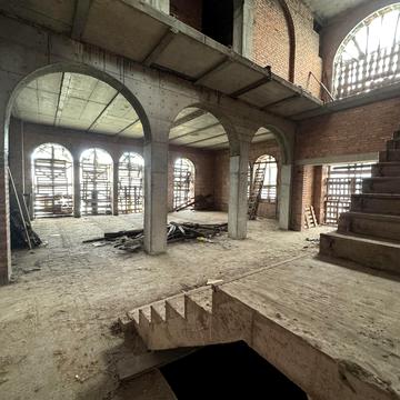 Суворова вул., 1