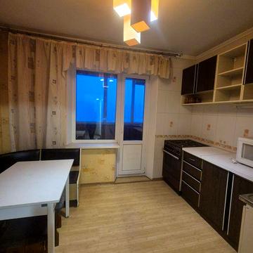 Продам 3 кімнатну квартиру/на  Бальзака Троєщина/