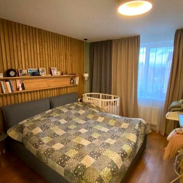 Академіка Лебедєва вул., 1/5