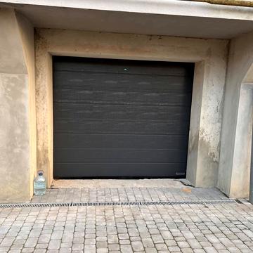 Ясна вул., 25