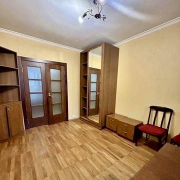 Продаж -2к квартири м Київ