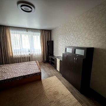 Героїв просп., 23