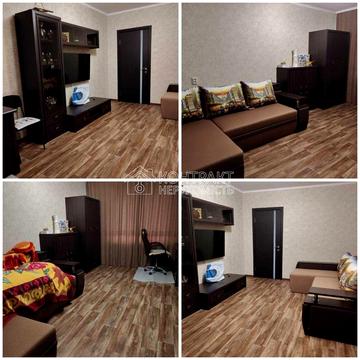 Квартальна вул., 8/8