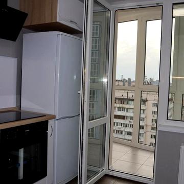 Вишняківська вул., 2