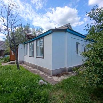 Пропонуємо Вашій увазі затишний 3-кімнатний будинок у селі Писарівщина
