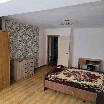 Ярослава Баїса вул. (Володимира Висоцького), 23