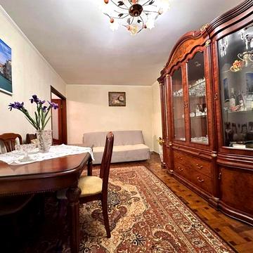 Сдаю 2 х киквартиру Ул Филаиова 90 Газ