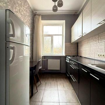 Оренда 1-к на Поля