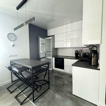 Без комиссии! 2 комн. на пр. Небесной сотни! Новый ЖК