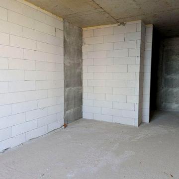 Топ 1-кімнатна в Family Plaza!
36 м² за суперціною! ЖК фемелі плаза