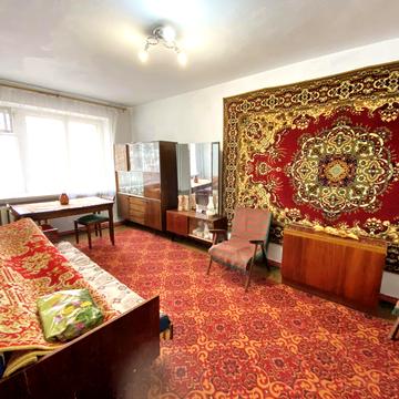 Героїв України просп. (Героїв Сталінграду), 6