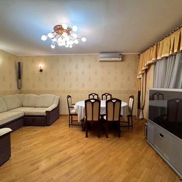 Простора та затишна 4-кімнатна квартира 107 м² вул. Вишняківська 13-Б