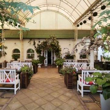 Сімї Глодан вул., 13