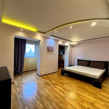 Продаж 2 кімнатноі квартири з автономним газовим опаленням 12 квартал