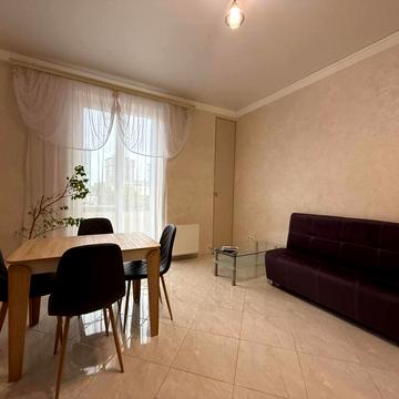 Однокімнатна квартира в ЖК Бельєтаж, вул. Леонтовича/Французький бульвар.