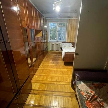 Перемоги вул., 71