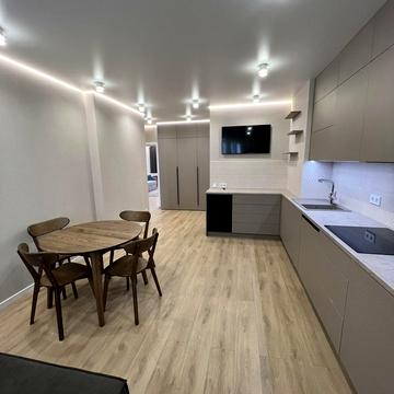 Львівська вул., 15