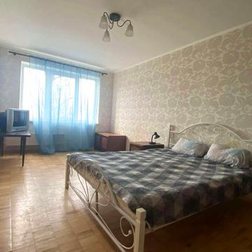 Симиренка вул., 12-Б