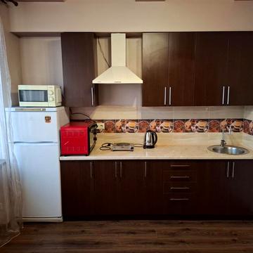 Межигірська вул., 78