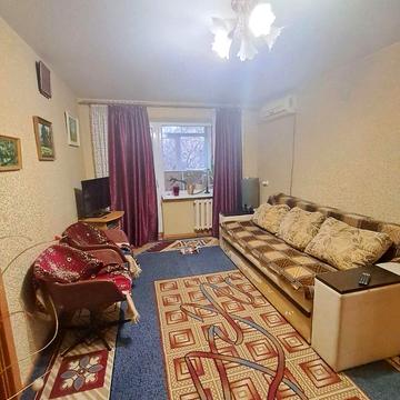 Леоніда Жаботинського вул. (Правди), 63