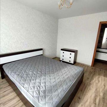 Сдаётся 2к квартира на бул.Славы 13