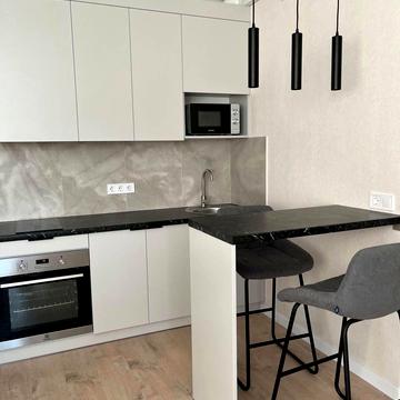 Кадетський Гай вул., 10