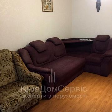 Ревуцького вул., 17