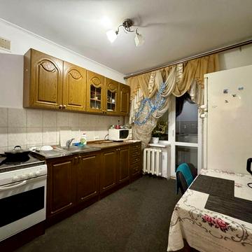 Продаж 1-кімнатної квартири в цегляному будинку | вул. Варшавська