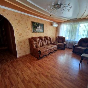 Оренда Артем 3рикімнатна Космонавтів