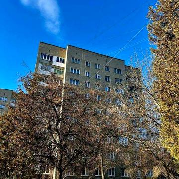 Оренда 1 кім квартири в центрі по вул. Пулюя