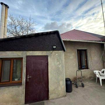 Продаж частини будинку з земельною ділянкою 3сот СЕРТИФІКАТ