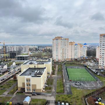 Богдана Хмельницького бульв., 10