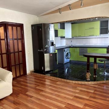 Героїв Оборони Одеси вул. (Героїв Сталінграду), 14