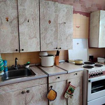 2 кім 52 м2 середній поверх багатоповерхівки район БЕРЕЗИНКА (711423)