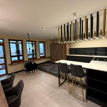 Терміново !ПРОДАЖ квартири 177 м2,правий берег,Іллєнка 83Д