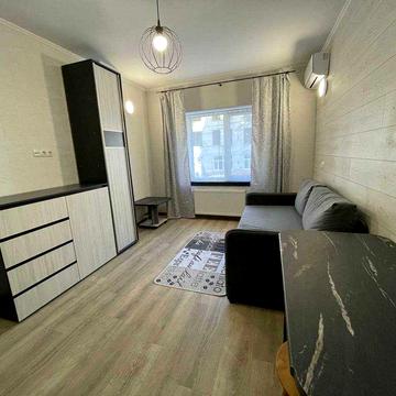 ЖК Защитник студия м. Спортивная, Защитников Украины