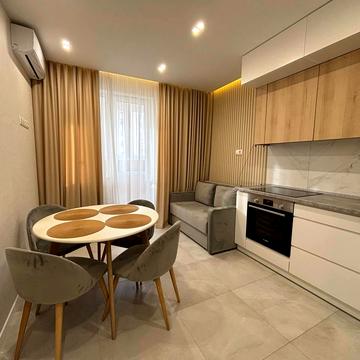 Сімї Кульженків вул. (Петра Дегтяренка), 37