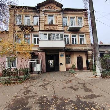 Болгарська вул., 18