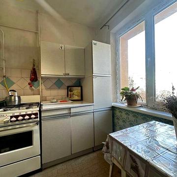 Продаж 3к Квартира Київська вулиця