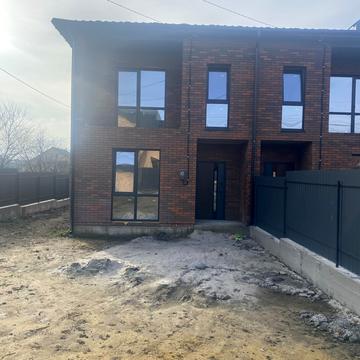 Володимира Винниченка вул., 22а